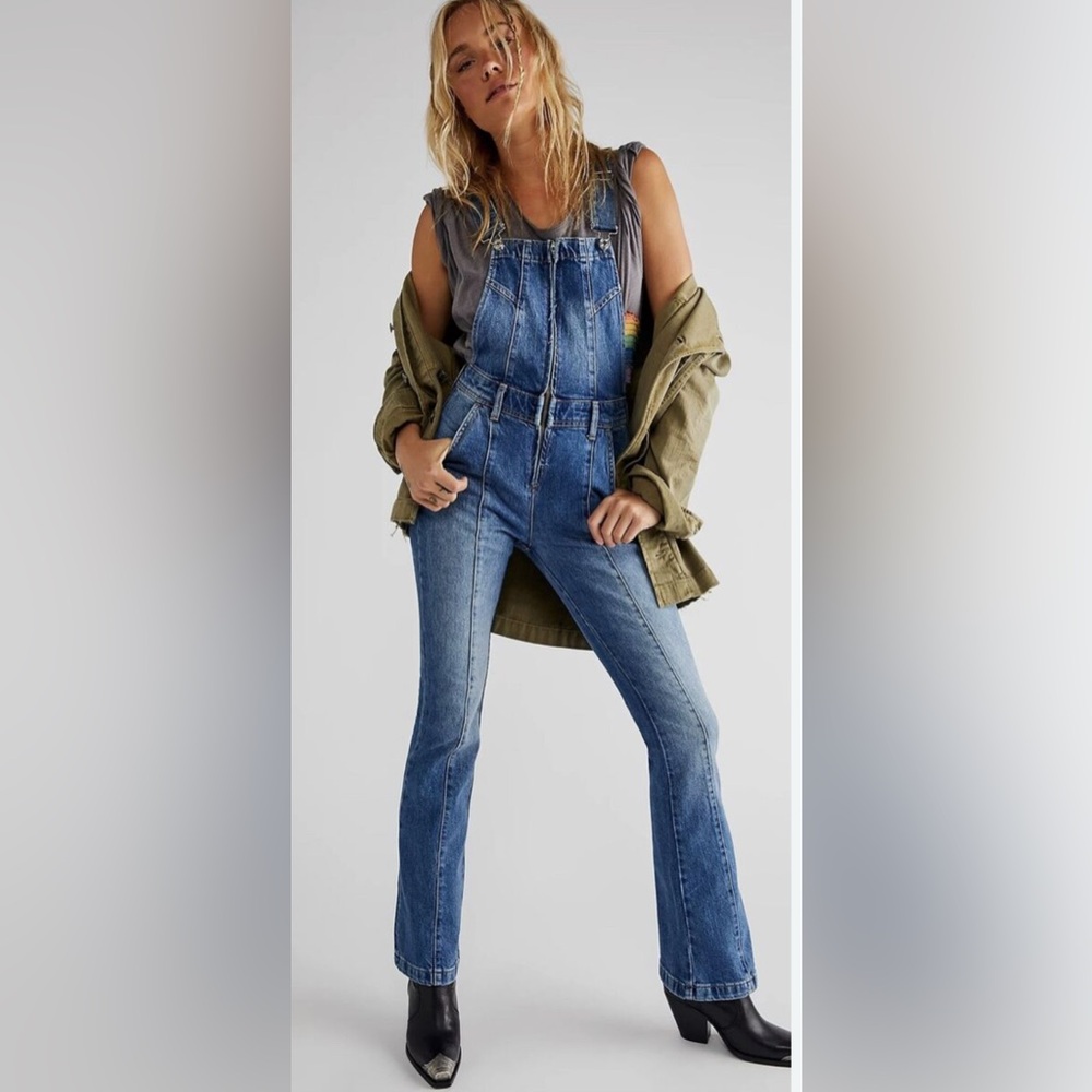 The Free People Camilla Slim Boot Overalls. size M, worn 1x - Picture 2 of 8